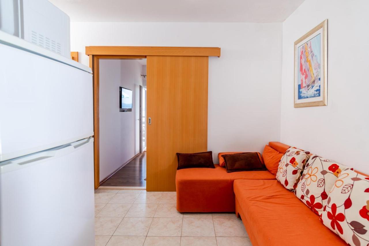 Apartments Tolic Baška Voda Eksteriør bilde